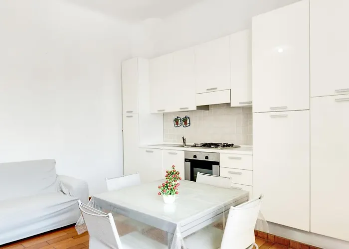 Guesthost - Migliarina Cozy Lejlighed *